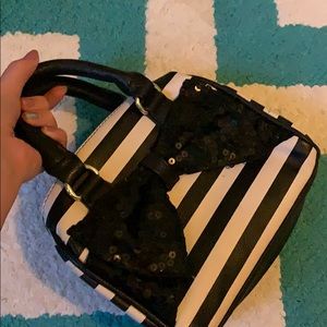 A purse that I don’t use no more